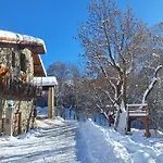 La Casa Del Gigante Frassino アパート