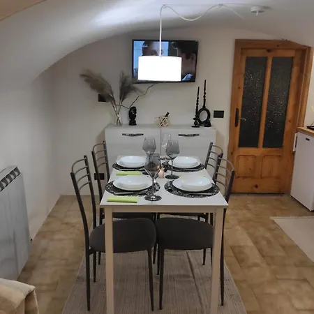 Lägenhet La Casa Del Gigante Frassino Acceglio