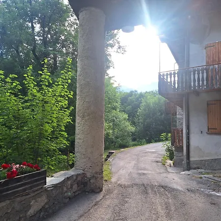 La Casa Del Gigante Frassino Apartment Acceglio
